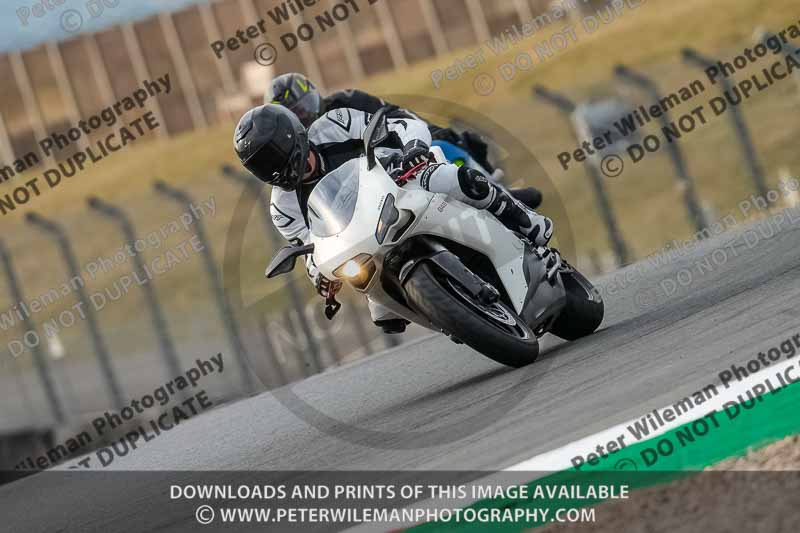 donington no limits trackday;donington park photographs;donington trackday photographs;no limits trackdays;peter wileman photography;trackday digital images;trackday photos